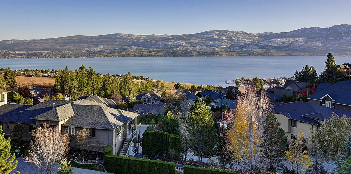 Kelowna Luxury Real Estate: 3 Reasons To List Your Home This Fall